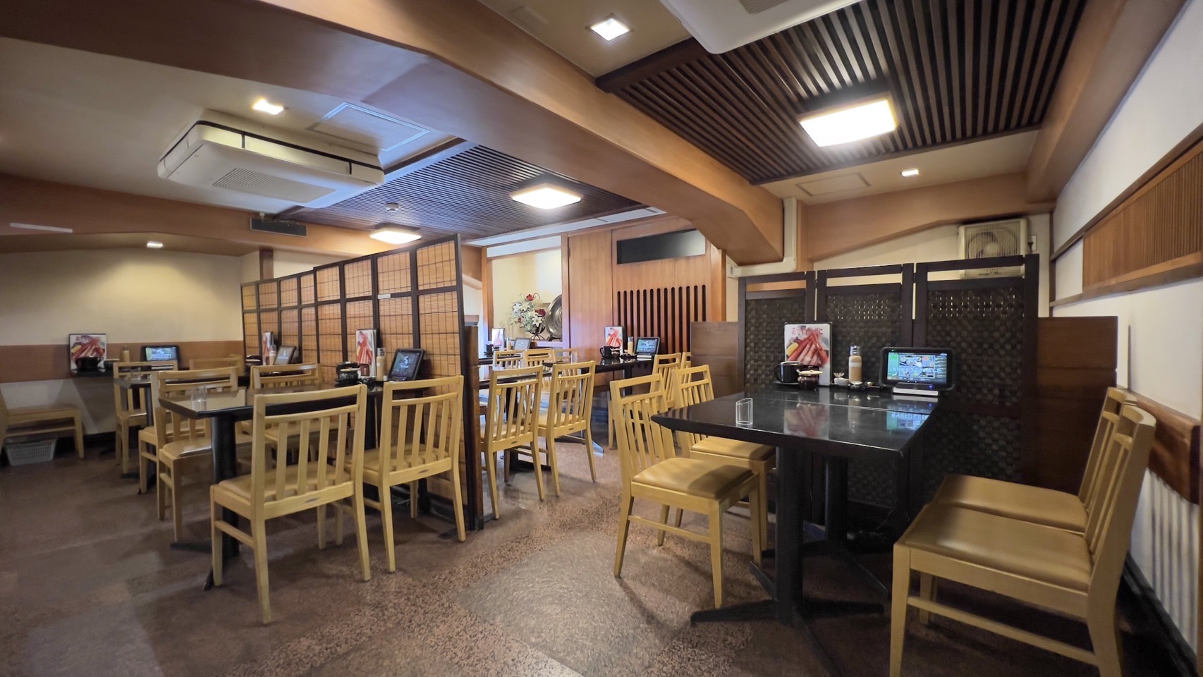店内の様子3